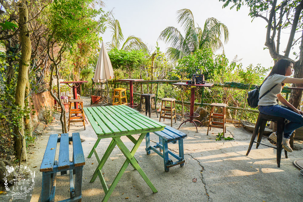 高雄柴山萊加呵景觀咖啡廳!遼闊海景一望無際x療癒下午茶超香甜!柴山景觀餐廳推薦!