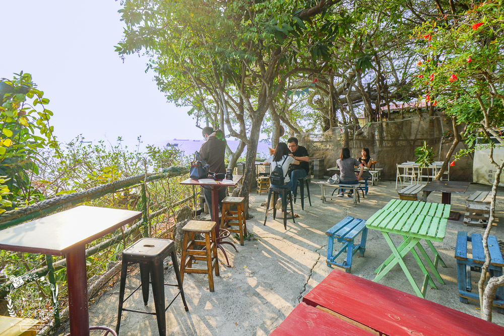 高雄柴山萊加呵景觀咖啡廳!遼闊海景一望無際x療癒下午茶超香甜!柴山景觀餐廳推薦!