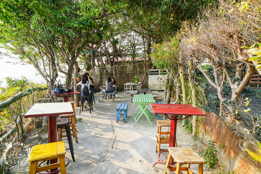 高雄柴山萊加呵景觀咖啡廳!遼闊海景一望無際x療癒下午茶超香甜!柴山景觀餐廳推薦!