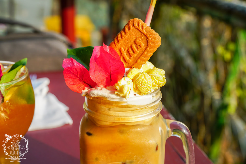 高雄柴山萊加呵景觀咖啡廳!遼闊海景一望無際x療癒下午茶超香甜!柴山景觀餐廳推薦!