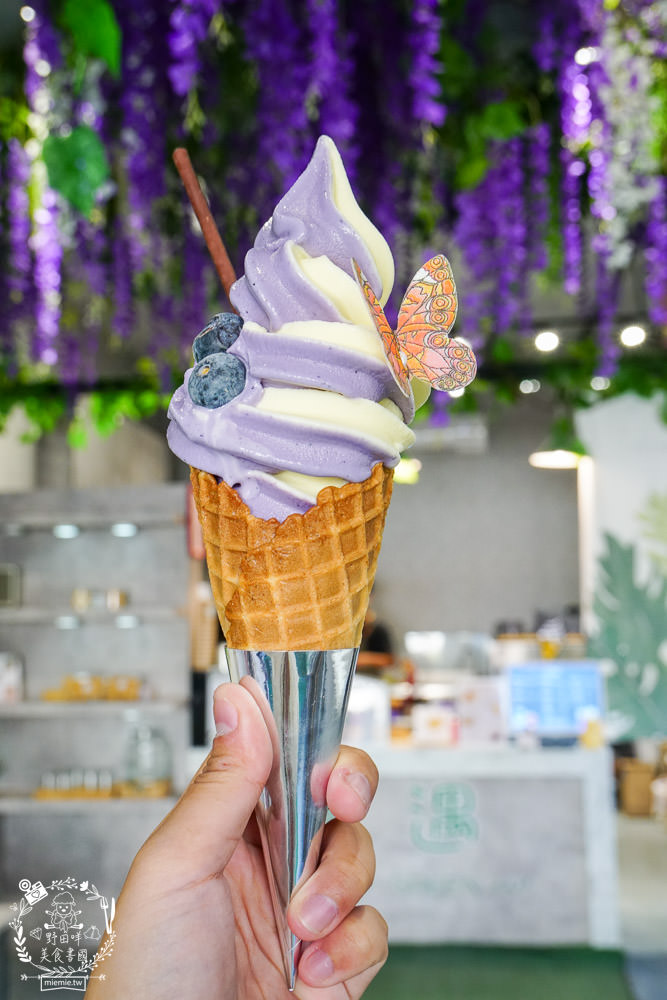 高雄[蒔遇Daily Green]隱藏在秘密花園的網美甜點店!蝦皮人氣第一名的18種口味司康?繽紛網美霜淇淋超好拍照!