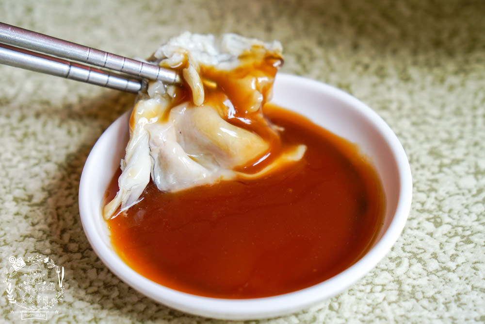 高雄40年蒜頭田雞湯|在地饕客讚不絕口的人氣肥美青蛙湯!看似恐怖卻無敵美味的補湯?