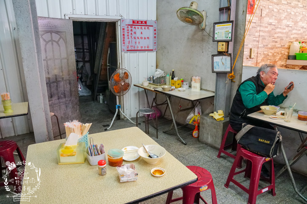 高雄40年蒜頭田雞湯|在地饕客讚不絕口的人氣肥美青蛙湯!看似恐怖卻無敵美味的補湯?