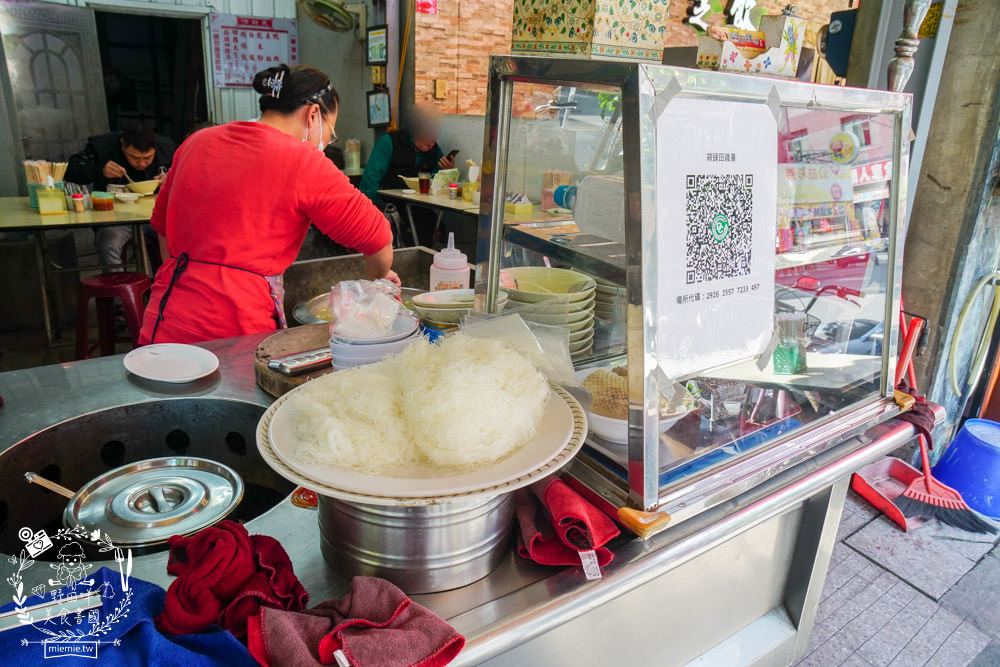 高雄40年蒜頭田雞湯|在地饕客讚不絕口的人氣肥美青蛙湯!看似恐怖卻無敵美味的補湯?