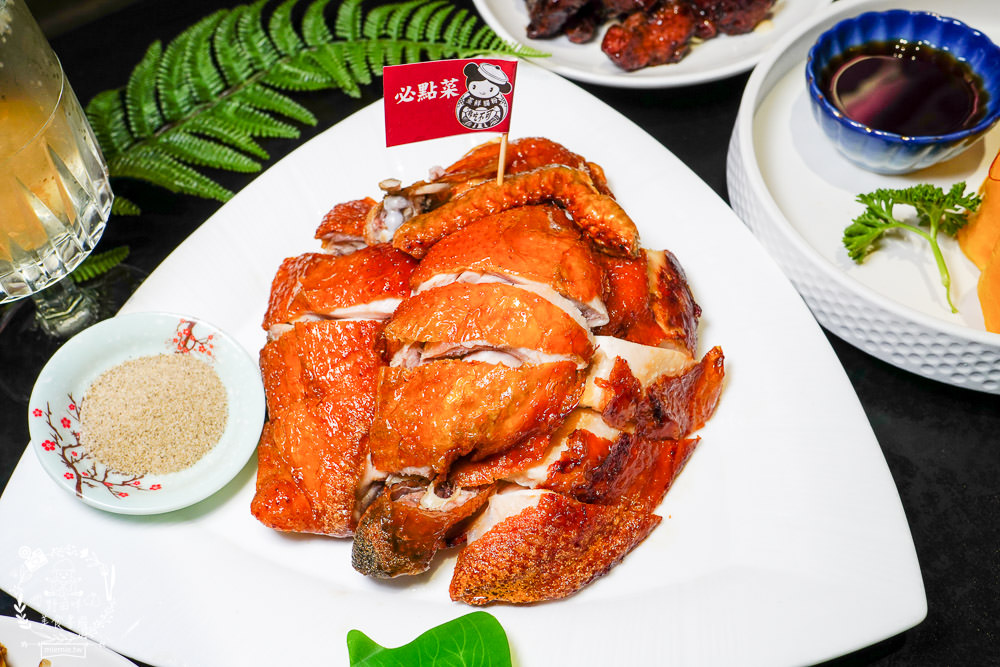 蒸鮮腸粉港式茶飲|高雄營業15年的人氣港式茶飲!江南炸子雞與特色咖啡排骨人氣必點!