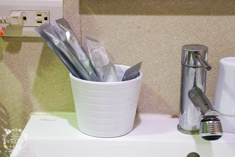 台北薇米商旅|天臺廣場交通便利的台北商旅!樓下就是屈臣氏與康是美！