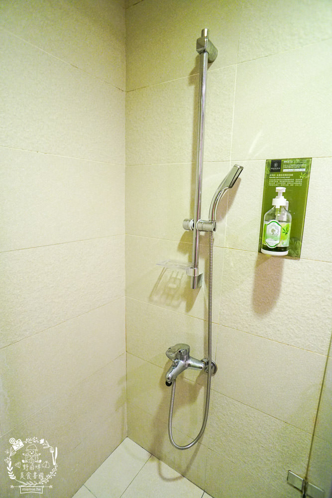 台北薇米商旅|天臺廣場交通便利的台北商旅!樓下就是屈臣氏與康是美！