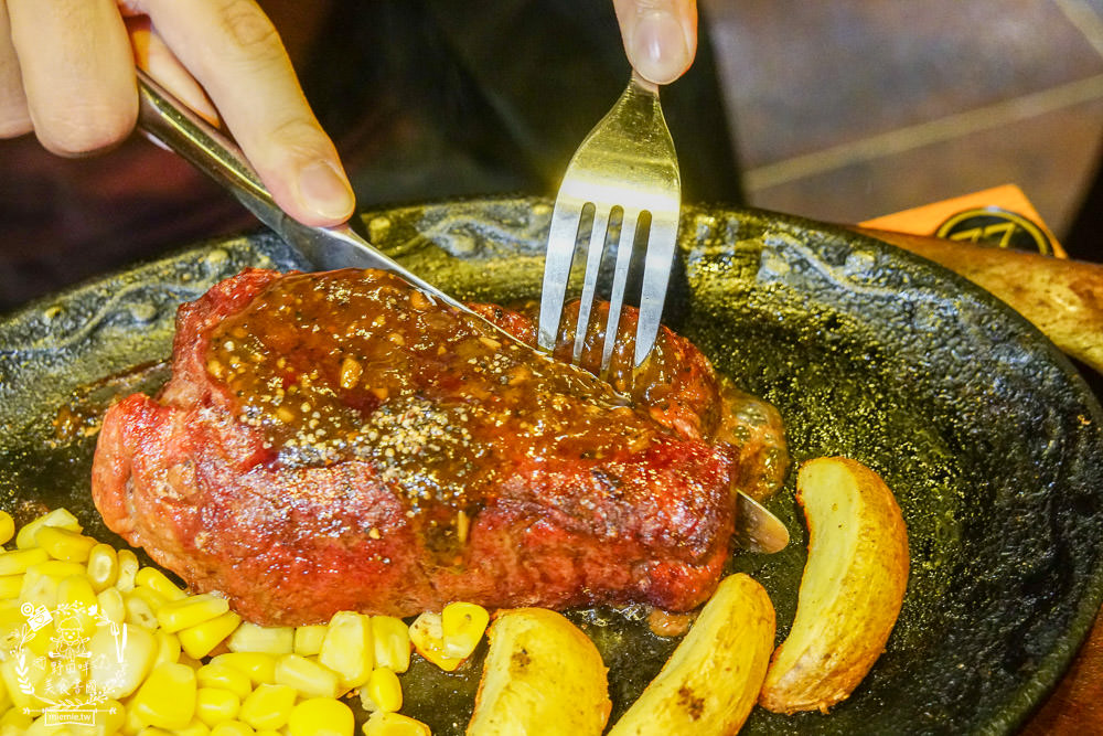 薩利亞台北館前店|每次到北部玩的台北必吃平價美食!佛卡夏+披薩+紅酒燉牛肉+青醬義大利麵每訪必點！