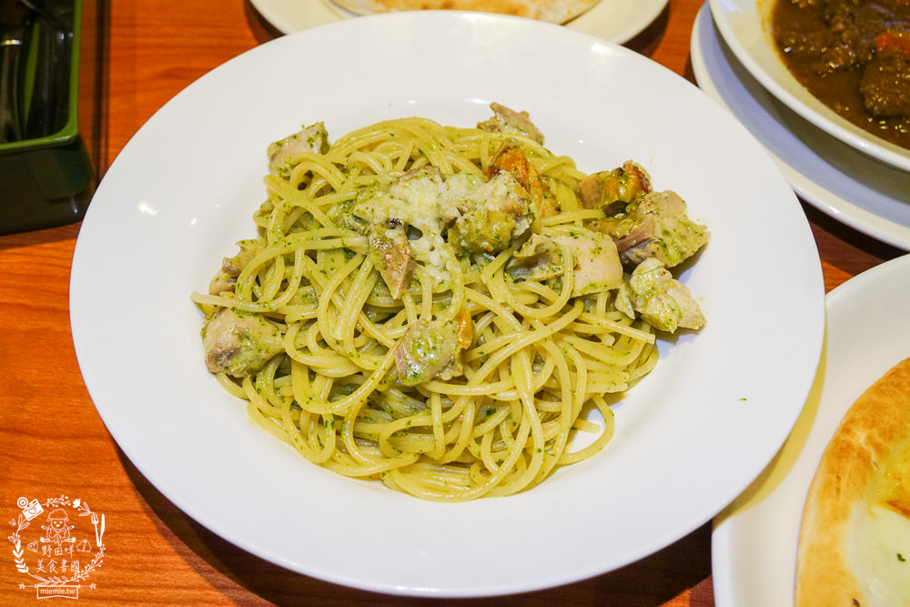 薩利亞台北館前店|每次到北部玩的台北必吃平價美食!佛卡夏+披薩+紅酒燉牛肉+青醬義大利麵每訪必點！