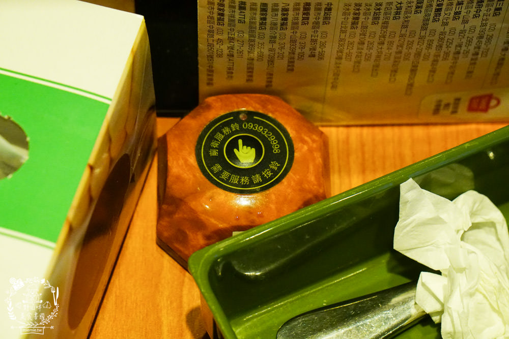 薩利亞台北館前店|每次到北部玩的台北必吃平價美食!佛卡夏+披薩+紅酒燉牛肉+青醬義大利麵每訪必點！