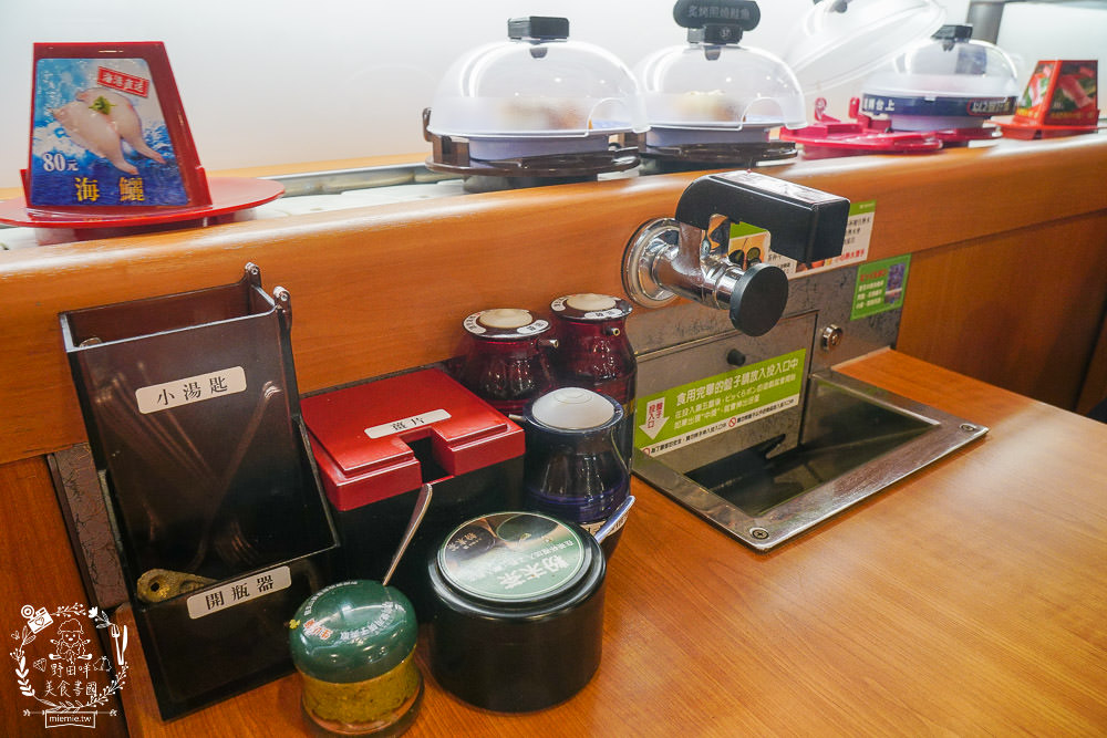 高雄[藏壽司]每5盤免費轉扭蛋的迴轉壽司!滿額贈鬼滅之刃熱門周邊商品!推出限時6天的超強鮭鮪季!