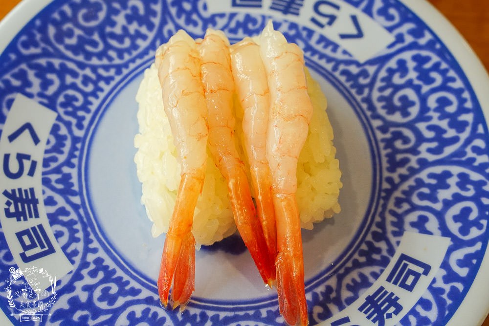 高雄[藏壽司]每5盤免費轉扭蛋的迴轉壽司!滿額贈鬼滅之刃熱門周邊商品!推出限時6天的超強鮭鮪季!