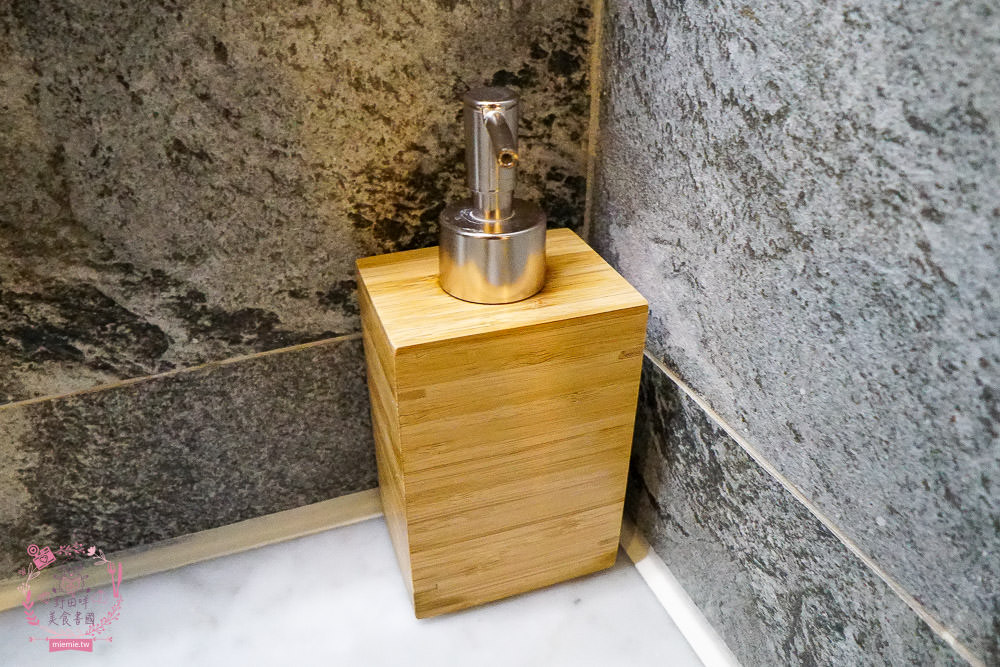 嘉義市區住宿推薦[蘭桂坊酒店]文化路夜市附近住宿!澎湃自助式早餐!有合作停車場~