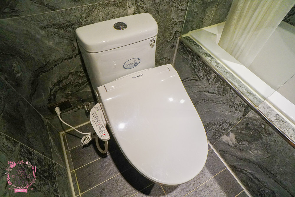 嘉義市區住宿推薦[蘭桂坊酒店]文化路夜市附近住宿!澎湃自助式早餐!有合作停車場~