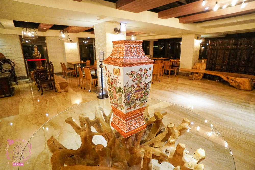 嘉義市區住宿推薦[蘭桂坊酒店]文化路夜市附近住宿!澎湃自助式早餐!有合作停車場~