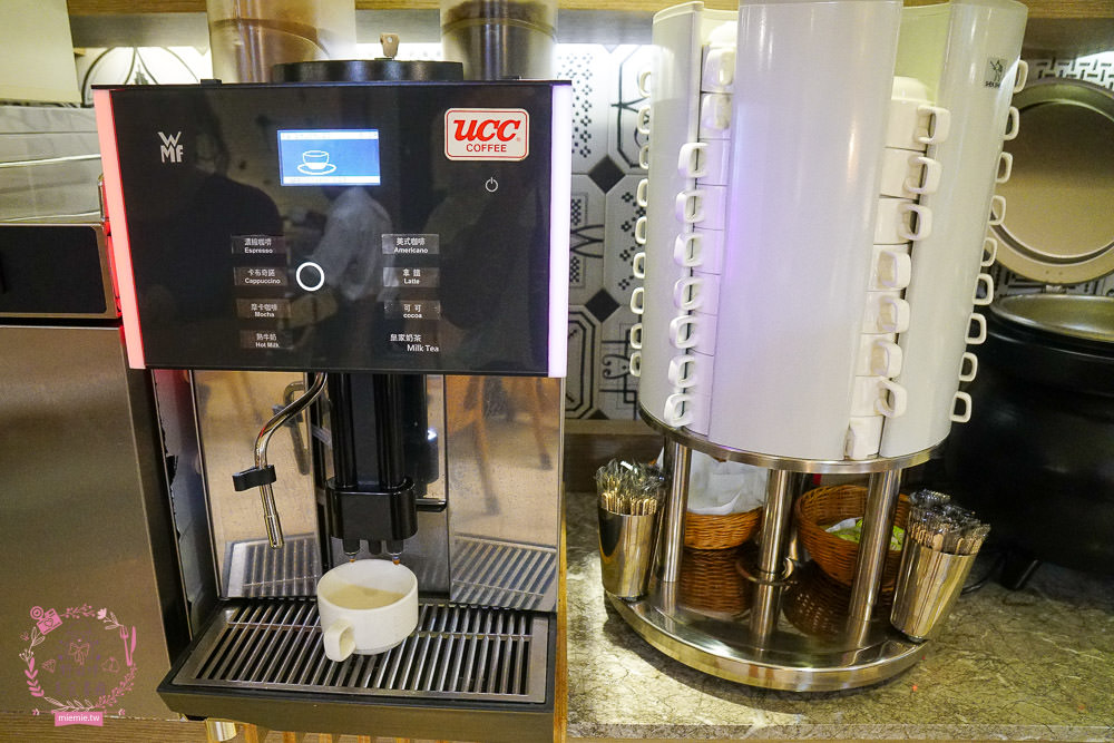 嘉義市區住宿推薦[蘭桂坊酒店]文化路夜市附近住宿!澎湃自助式早餐!有合作停車場~