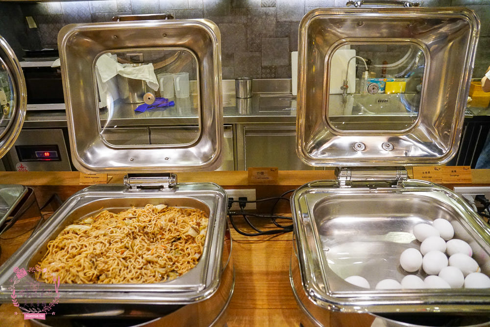 嘉義市區住宿推薦[蘭桂坊酒店]文化路夜市附近住宿!澎湃自助式早餐!有合作停車場~