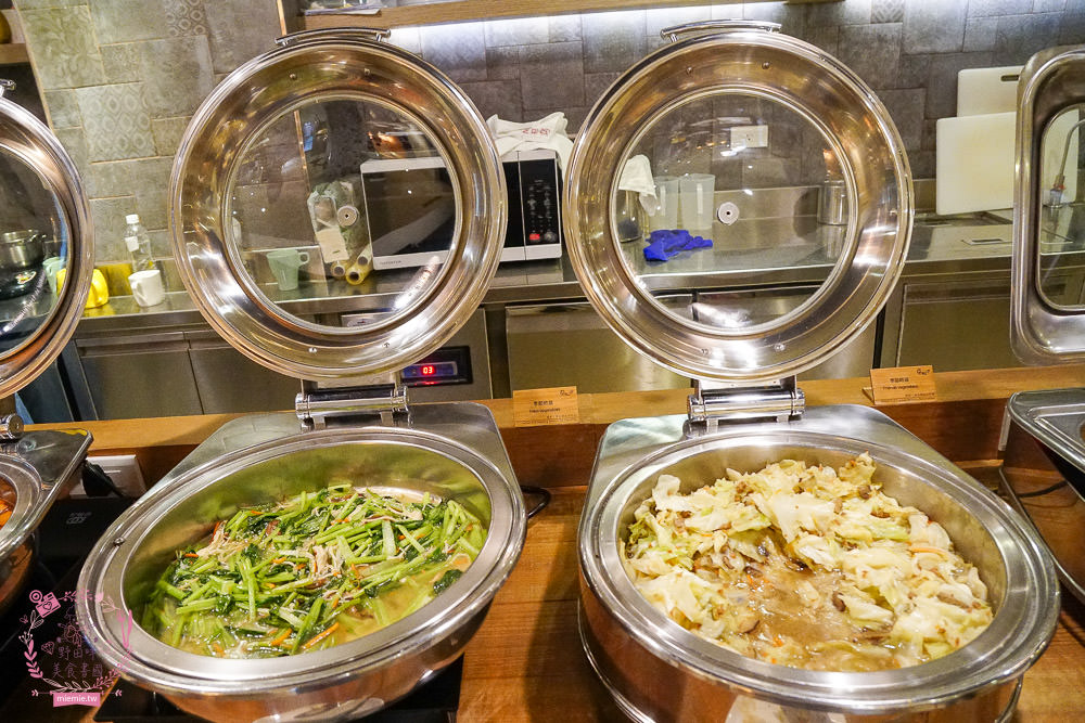 嘉義市區住宿推薦[蘭桂坊酒店]文化路夜市附近住宿!澎湃自助式早餐!有合作停車場~