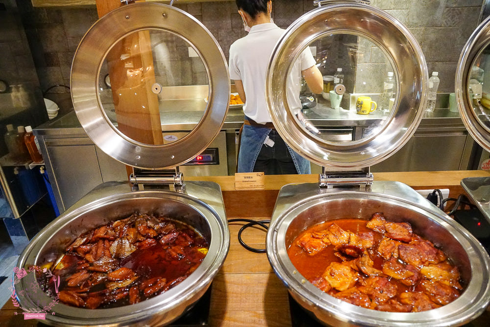 嘉義市區住宿推薦[蘭桂坊酒店]文化路夜市附近住宿!澎湃自助式早餐!有合作停車場~