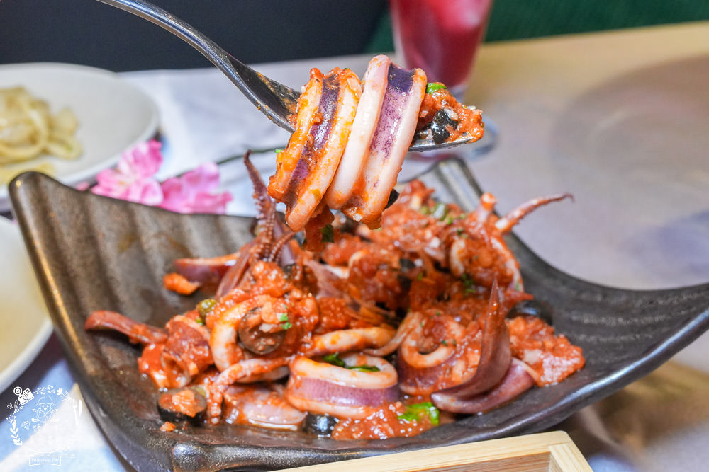 高雄餐酒館推薦[蘼樂餐酒館]聖誕限定超霸氣32oz的肋眼牛排!四種風味一次享受的繽紛精釀啤酒SHOT組!