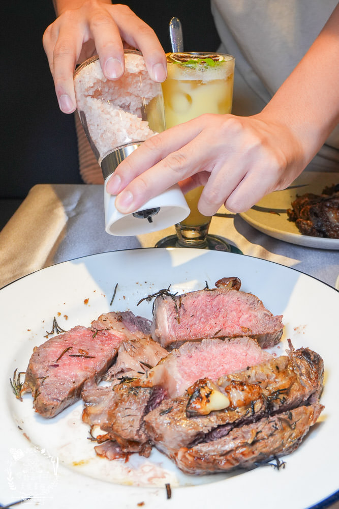 高雄餐酒館推薦[蘼樂餐酒館]聖誕限定超霸氣32oz的肋眼牛排!四種風味一次享受的繽紛精釀啤酒SHOT組!