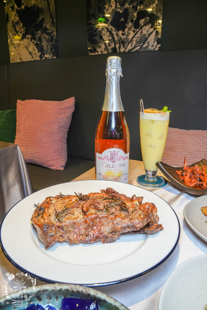 高雄餐酒館推薦[蘼樂餐酒館]聖誕限定超霸氣32oz的肋眼牛排!四種風味一次享受的繽紛精釀啤酒SHOT組!