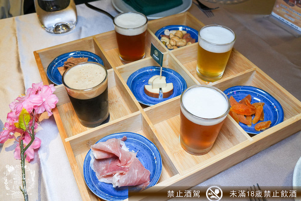 高雄餐酒館推薦[蘼樂餐酒館]聖誕限定超霸氣32oz的肋眼牛排!四種風味一次享受的繽紛精釀啤酒SHOT組!