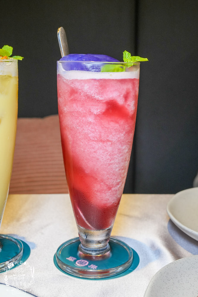 高雄餐酒館推薦[蘼樂餐酒館]聖誕限定超霸氣32oz的肋眼牛排!四種風味一次享受的繽紛精釀啤酒SHOT組!