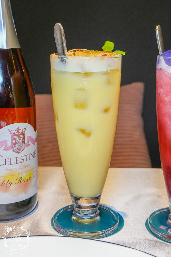 高雄餐酒館推薦[蘼樂餐酒館]聖誕限定超霸氣32oz的肋眼牛排!四種風味一次享受的繽紛精釀啤酒SHOT組!