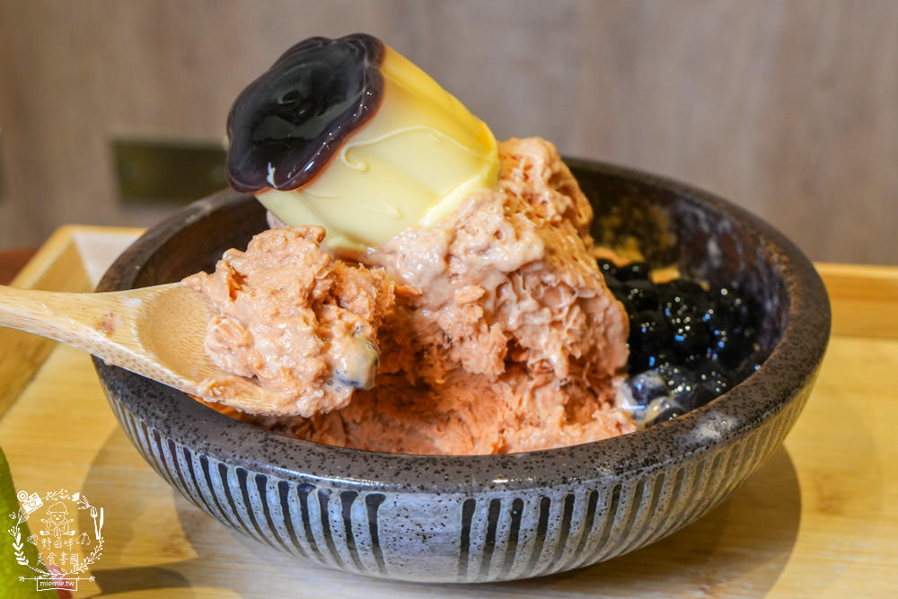 高雄[裕豐冰堂]隱藏在鳳山的高CP值創意雪花冰!中秋限定的柚見月圓雪花冰好拍又好吃!