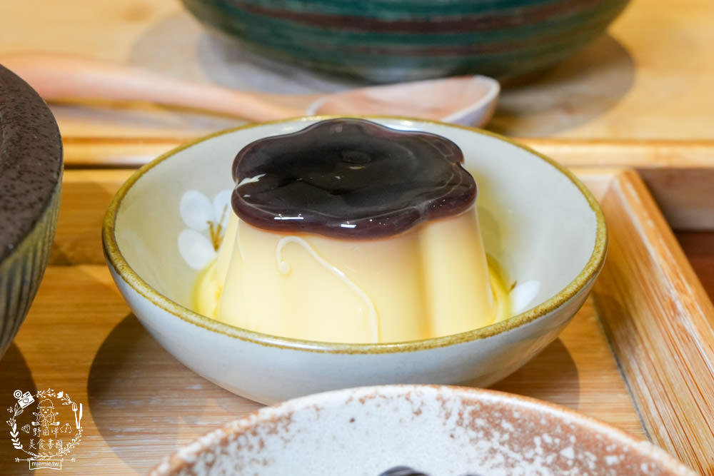 高雄[裕豐冰堂]隱藏在鳳山的高CP值創意雪花冰!中秋限定的柚見月圓雪花冰好拍又好吃!