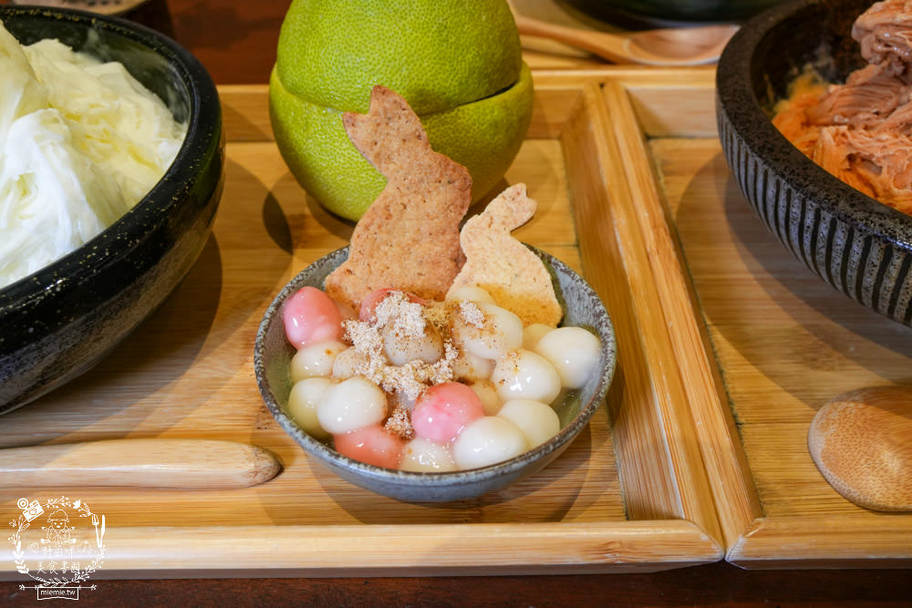 高雄[裕豐冰堂]隱藏在鳳山的高CP值創意雪花冰!中秋限定的柚見月圓雪花冰好拍又好吃!