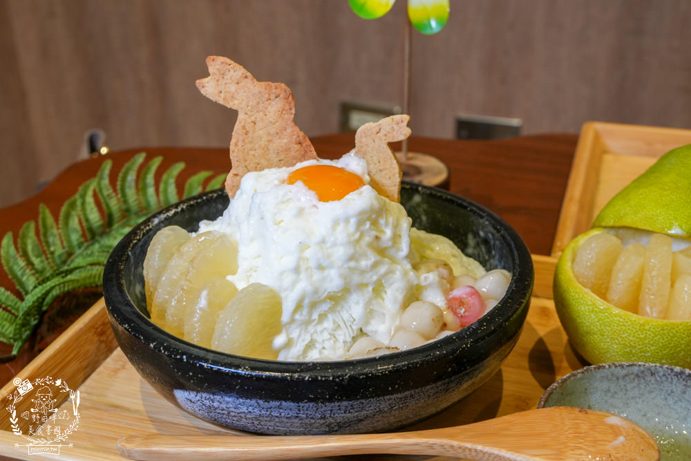 高雄[裕豐冰堂]隱藏在鳳山的高CP值創意雪花冰!中秋限定的柚見月圓雪花冰好拍又好吃!