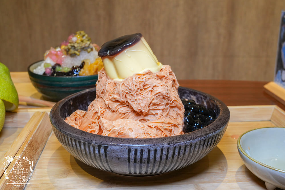 高雄[裕豐冰堂]隱藏在鳳山的高CP值創意雪花冰!中秋限定的柚見月圓雪花冰好拍又好吃!