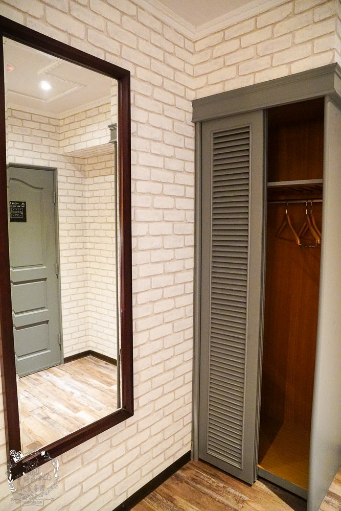 西悠巢旅-高雄車站館|高雄智能自助旅館推薦!統茂集團旗下的新開幕品牌!有智能小美犀開電視冷氣超便利!