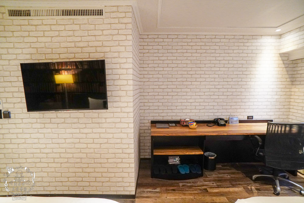 西悠巢旅-高雄車站館|高雄智能自助旅館推薦!統茂集團旗下的新開幕品牌!有智能小美犀開電視冷氣超便利!