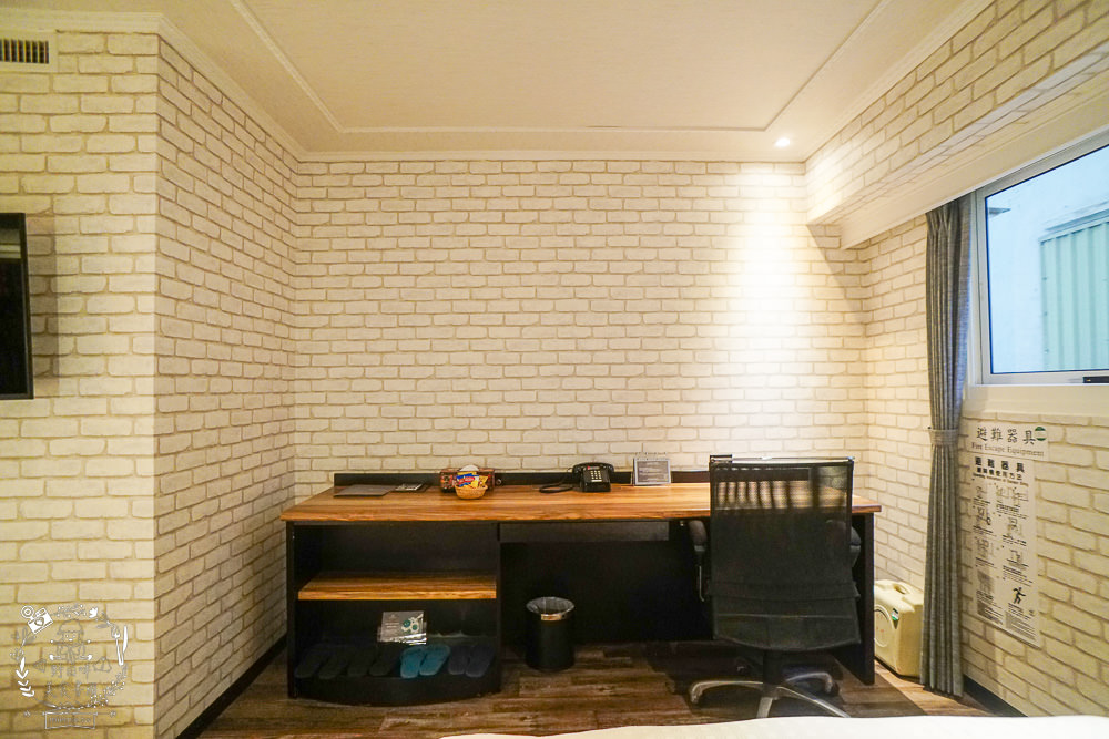 西悠巢旅-高雄車站館|高雄智能自助旅館推薦!統茂集團旗下的新開幕品牌!有智能小美犀開電視冷氣超便利!