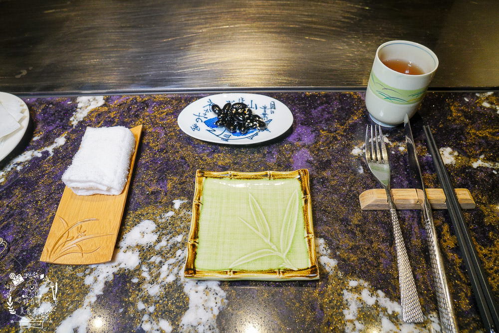 高雄[覓奇頂級鐵板燒餐廳]全場限席16位採全預約制!禮聘旅日四十年經驗主廚掌檯!