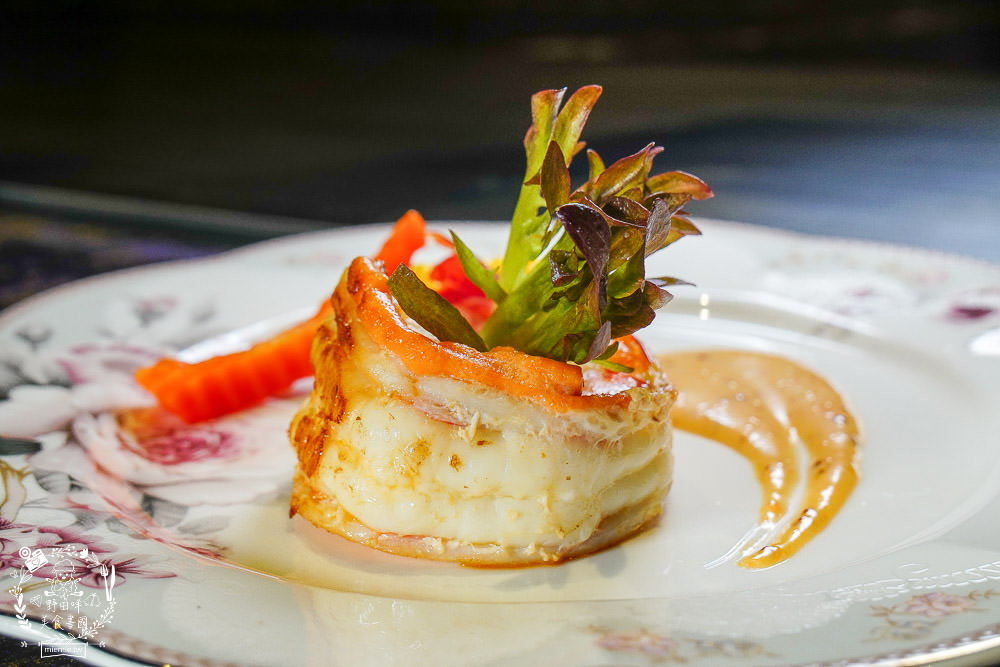 高雄[覓奇頂級鐵板燒餐廳]全場限席16位採全預約制!禮聘旅日四十年經驗主廚掌檯!