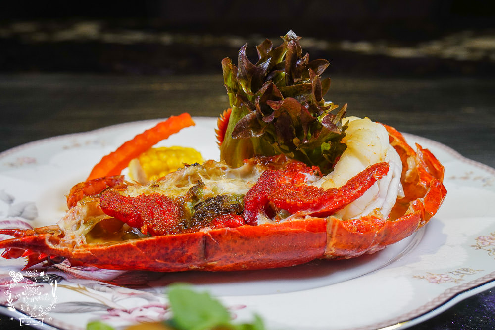 高雄[覓奇頂級鐵板燒餐廳]全場限席16位採全預約制!禮聘旅日四十年經驗主廚掌檯!