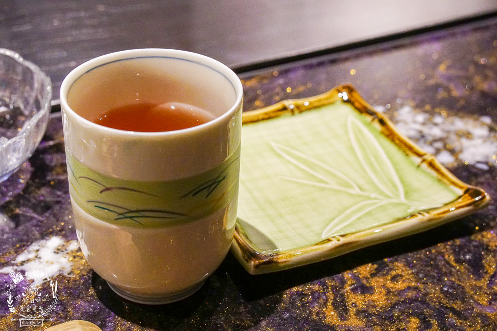 高雄[覓奇頂級鐵板燒餐廳]全場限席16位採全預約制!禮聘旅日四十年經驗主廚掌檯!