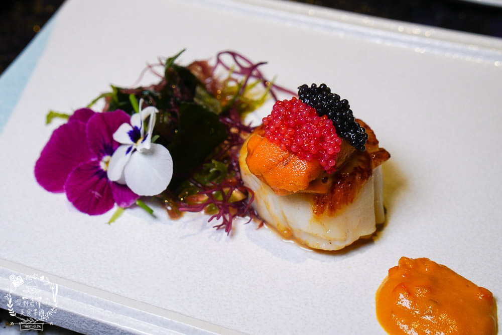 高雄[覓奇頂級鐵板燒餐廳]全場限席16位採全預約制!禮聘旅日四十年經驗主廚掌檯!