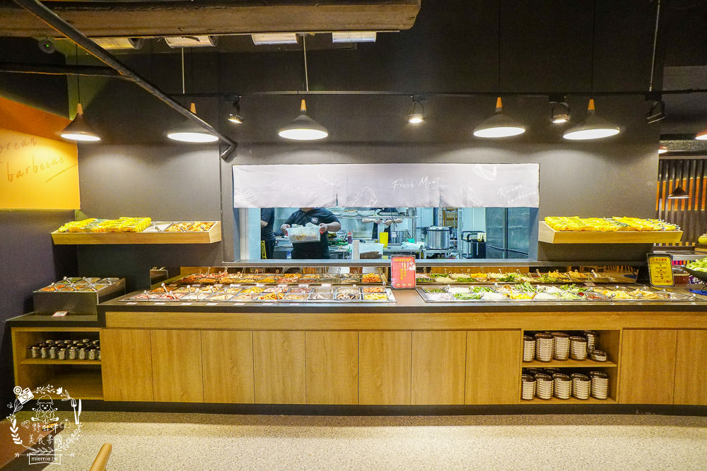 高雄[豬對有韓式烤肉吃到飽]高達70種食材選項!還有銷魂痛風鍋?!