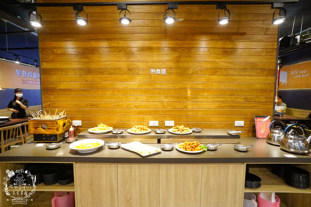 高雄[豬對有韓式烤肉吃到飽]高達70種食材選項!還有銷魂痛風鍋?!