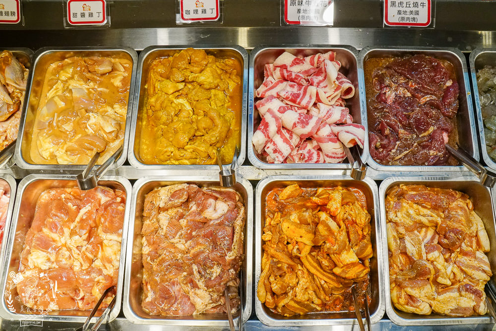 高雄[豬對有韓式烤肉吃到飽]高達70種食材選項!還有銷魂痛風鍋?!