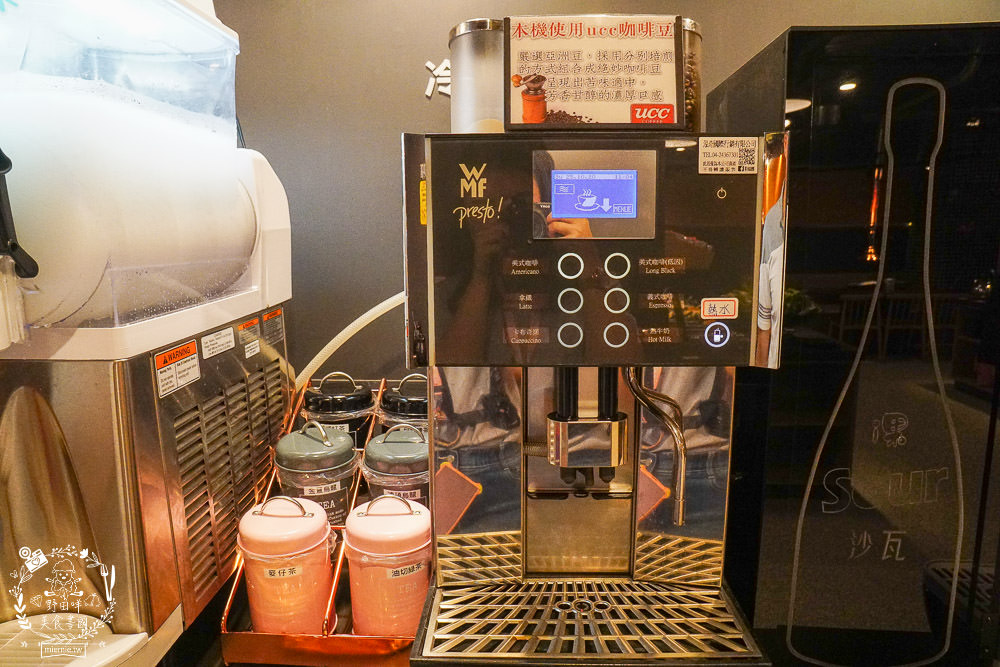 高雄[豬對有韓式烤肉吃到飽]高達70種食材選項!還有銷魂痛風鍋?!