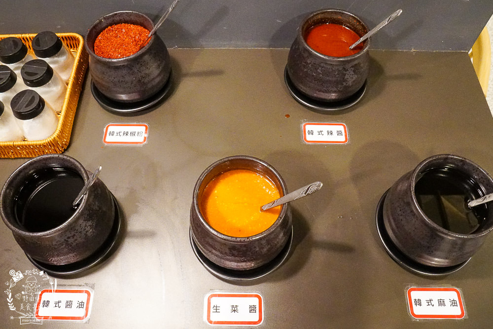 高雄[豬對有韓式烤肉吃到飽]高達70種食材選項!還有銷魂痛風鍋?!