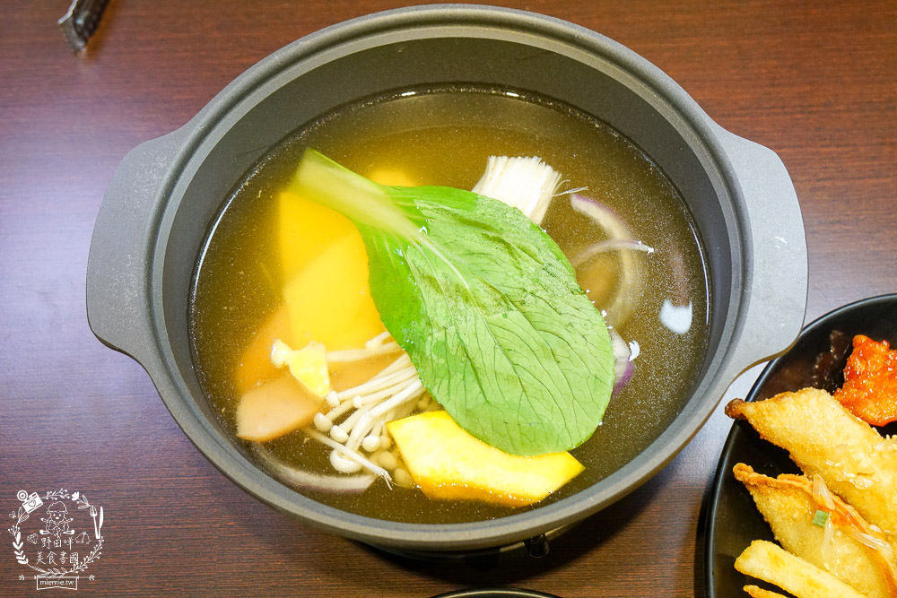 高雄[豬對有韓式烤肉吃到飽]高達70種食材選項!還有銷魂痛風鍋?!