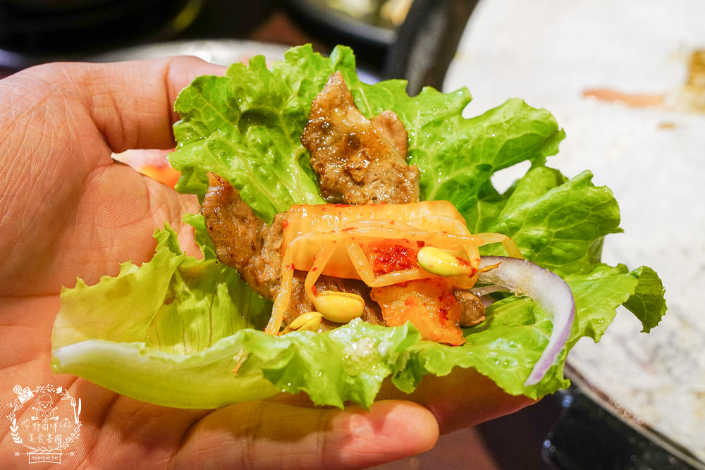 高雄[豬對有韓式烤肉吃到飽]高達70種食材選項!還有銷魂痛風鍋?!