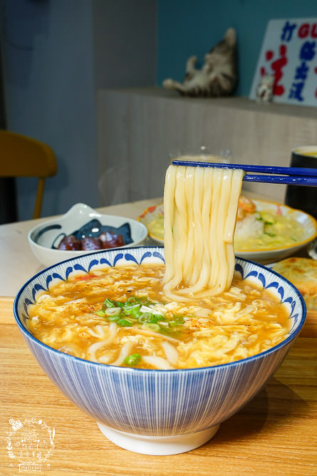 高雄[貓之家俱樂部]正港香港人經營的港式餐廳!寵物友善餐廳!還有貓咪出沒唷~